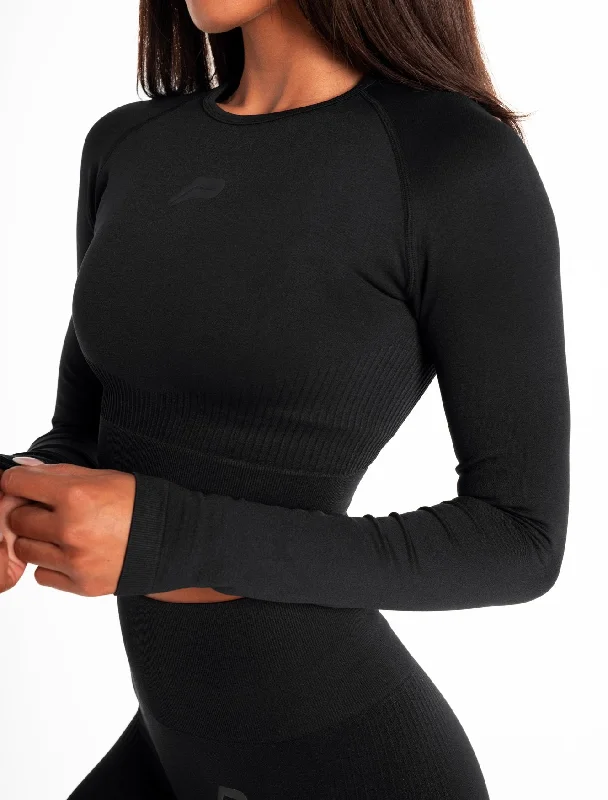 ADAPT Seamless Long Sleeve Crop Top - Blackout