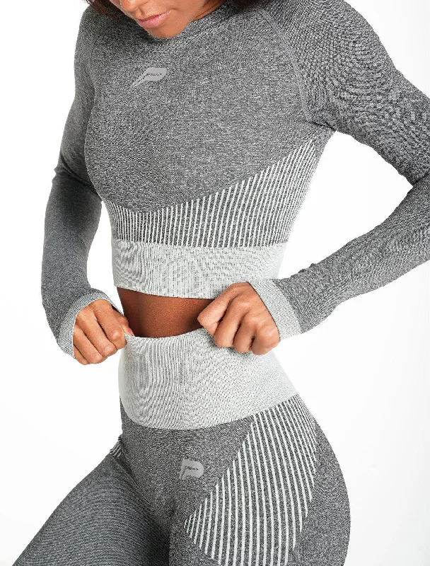 ADAPT Seamless Long Sleeve Crop Top - Light Grey