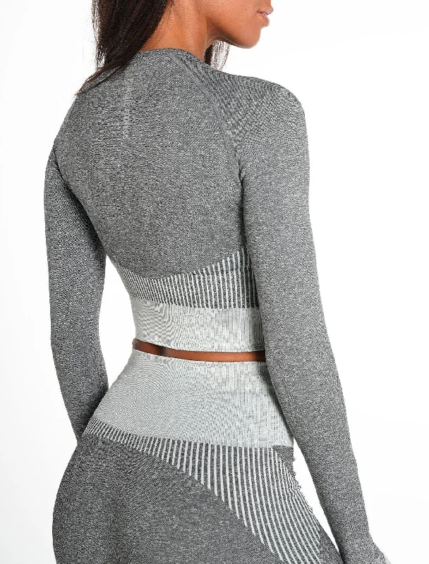 ADAPT Seamless Long Sleeve Crop Top - Light Grey